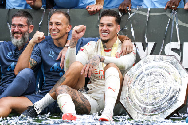 中的支柱作 中的支柱作