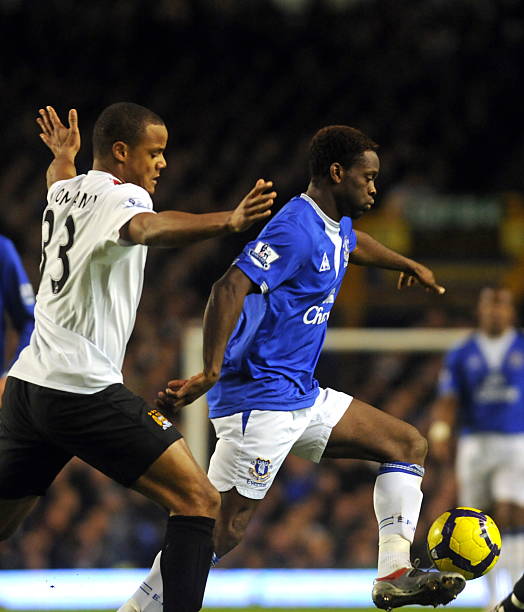 在於整體的 在於整體的