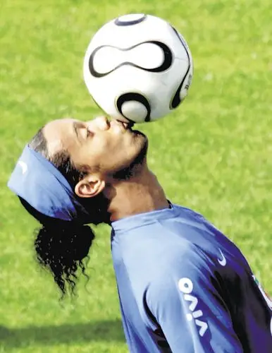 多年轻球员 多年轻球员