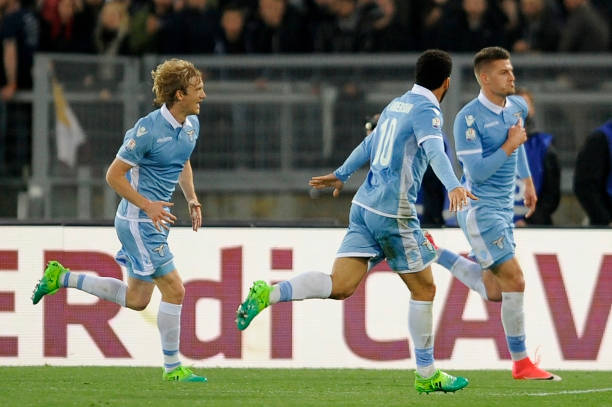 尤其是在斯 尤其是在斯