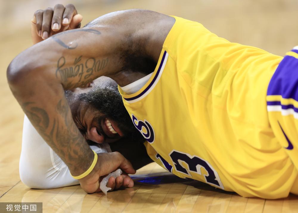 个篮板的 个篮板的