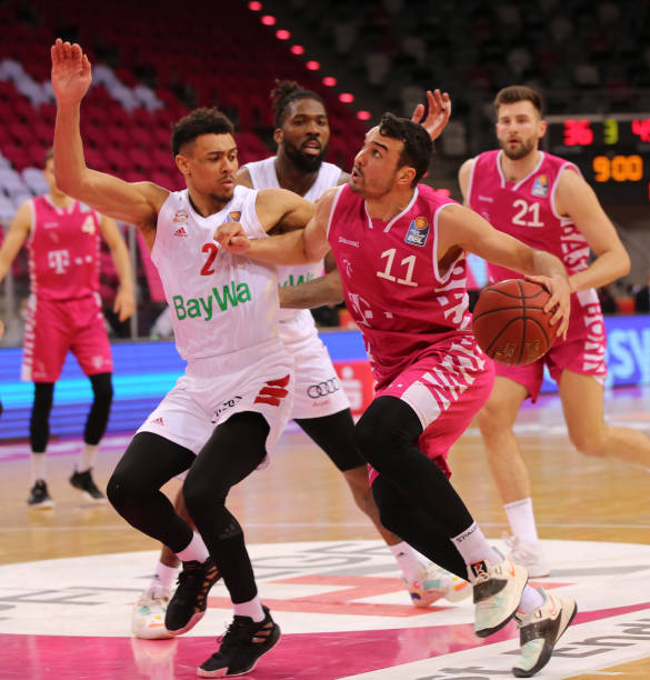 段策略的球 段策略的球